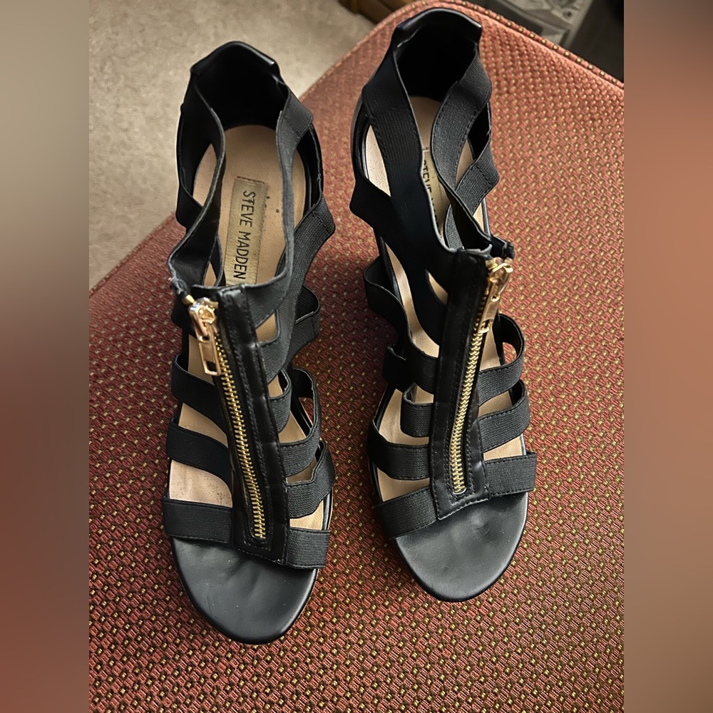 Steve Madden Eddyy Wedge Sandals